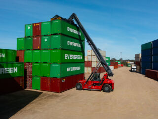 6 ways to get more from your Kalmar Eco Reachstacker