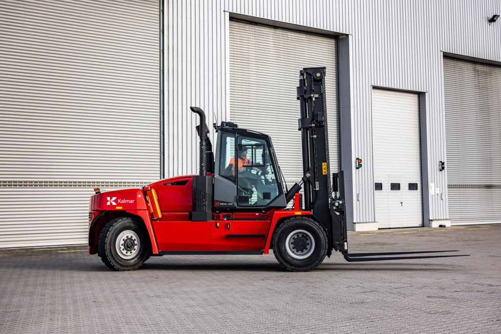 NB_CB_Essential forklift NB_CB_Essential forklift